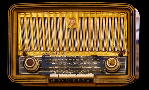 radio-1682531_640.jpg